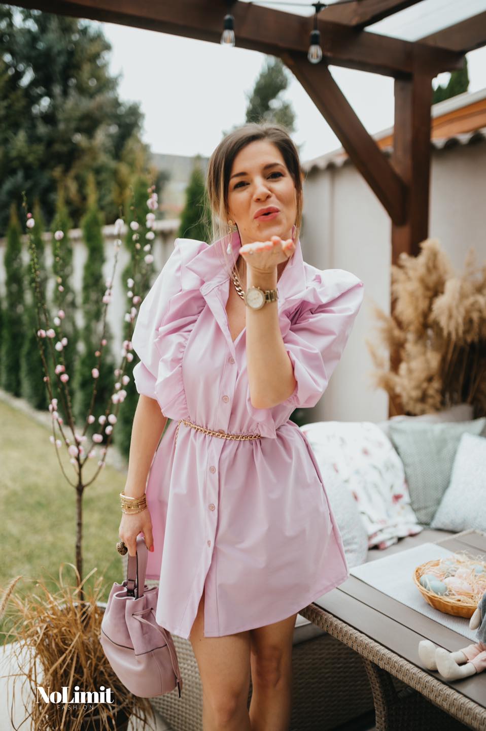 Áldott, békés húsvéti ünnepeket kívánunk!